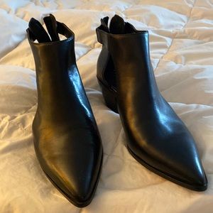 Sole Society Black shoe Boot